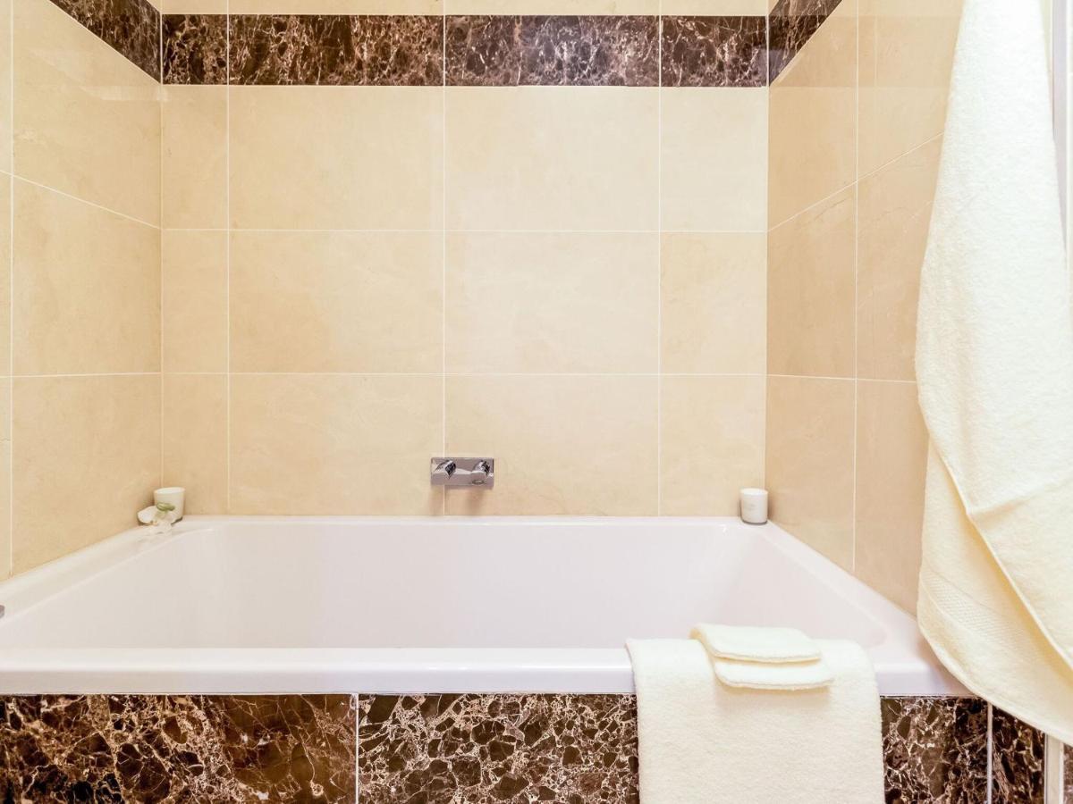 Luxurious Crystal Sea View Apartment With 2 Terraces أوستيند المظهر الخارجي الصورة